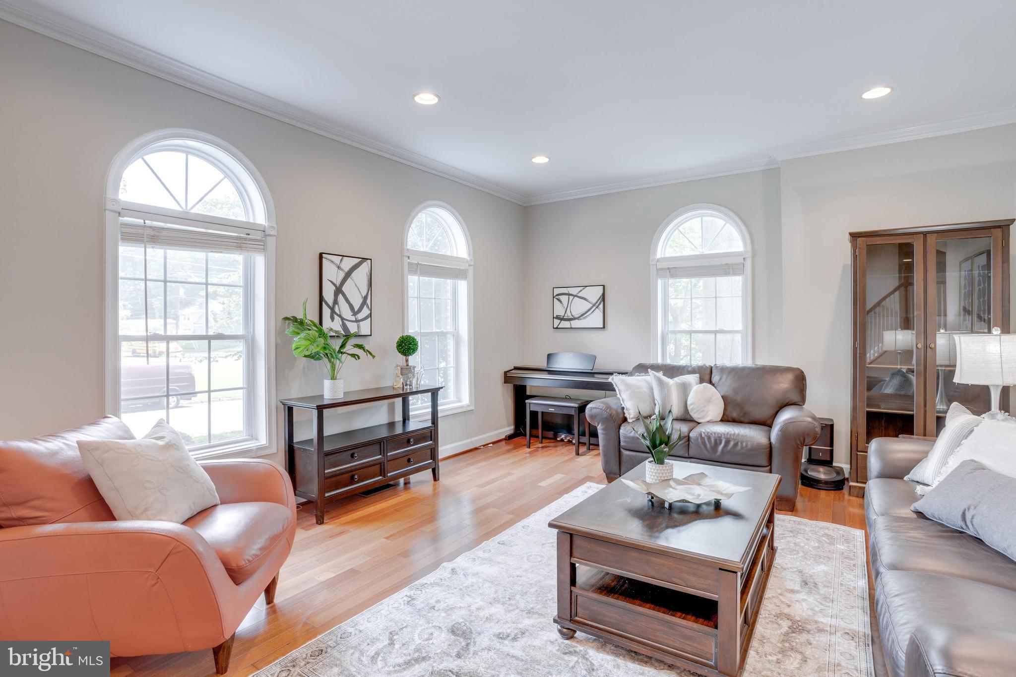 NORTH SPRINGFIELD - Residential