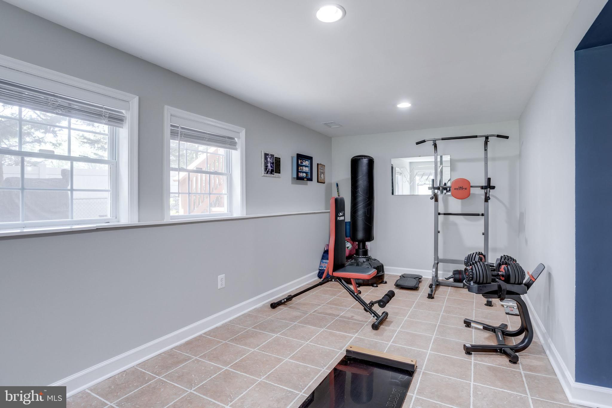 NORTH SPRINGFIELD - Residential