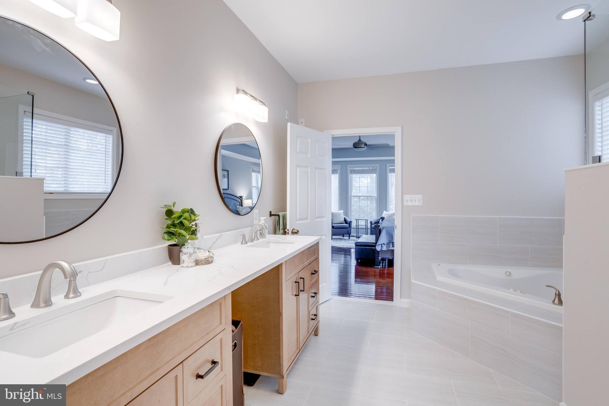 NORTH SPRINGFIELD - Residential