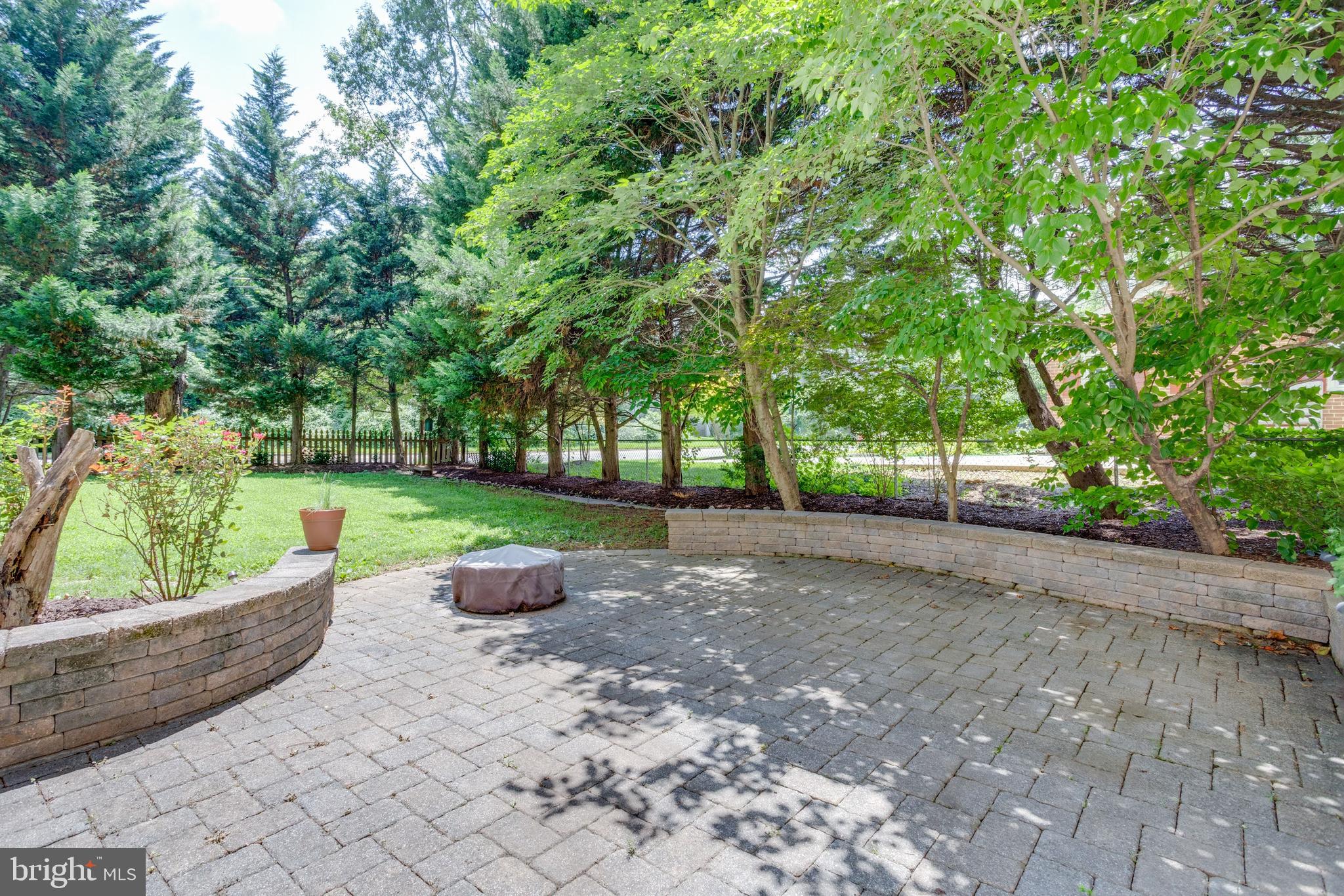 NORTH SPRINGFIELD - Residential