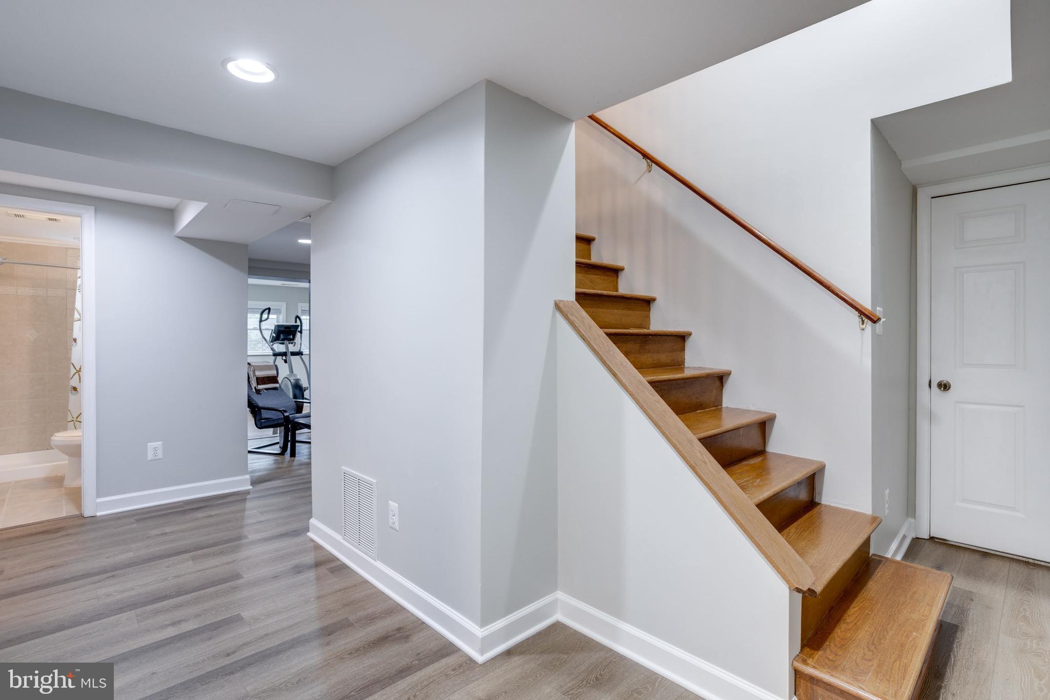 NORTH SPRINGFIELD - Residential