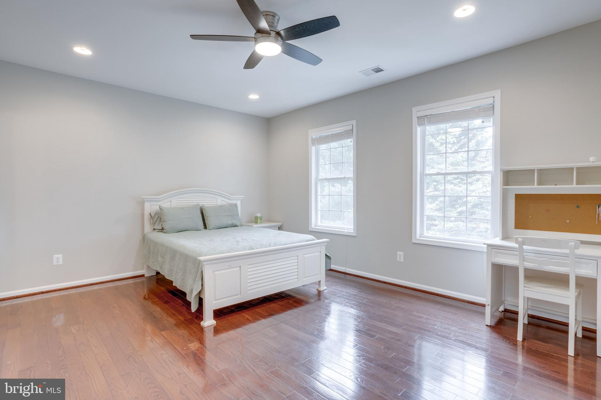 NORTH SPRINGFIELD - Residential