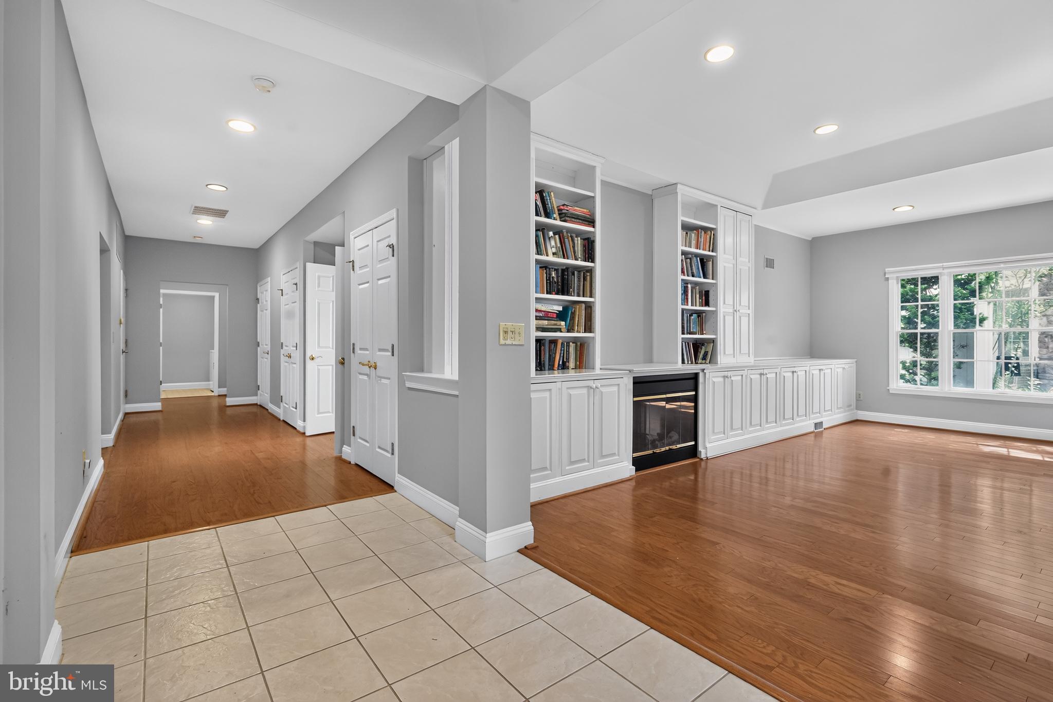 2 AZALEA COURT