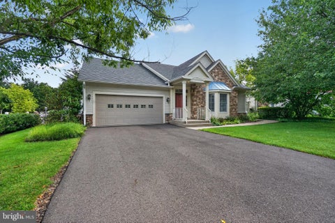Homes For Sale - 2 Azalea Court<br/> PRINCETON, NJ 08540