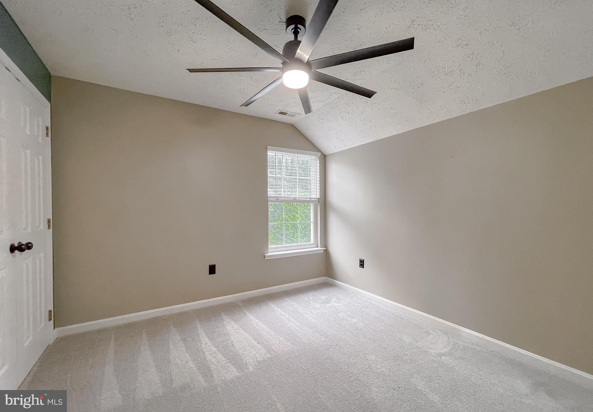 WILLOW WOODS - Residential