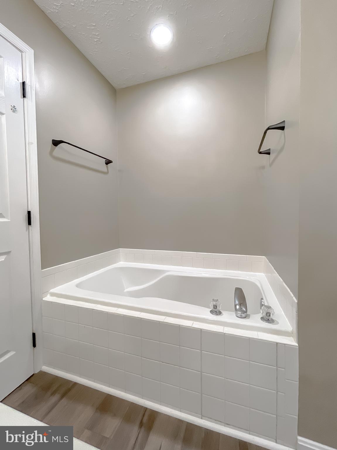 WILLOW WOODS - Residential