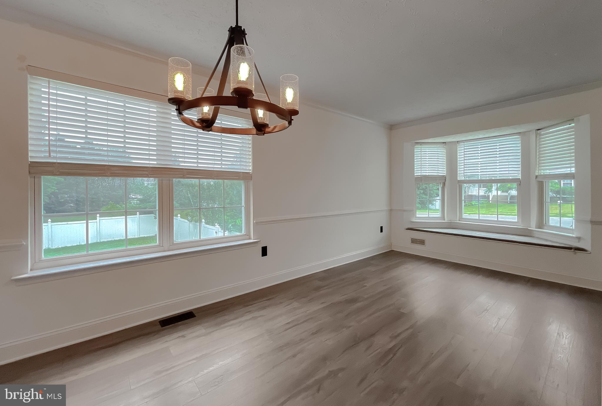 WILLOW WOODS - Residential