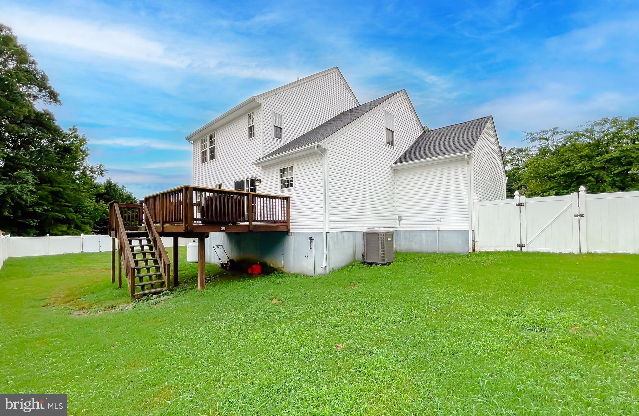 WILLOW WOODS - Residential