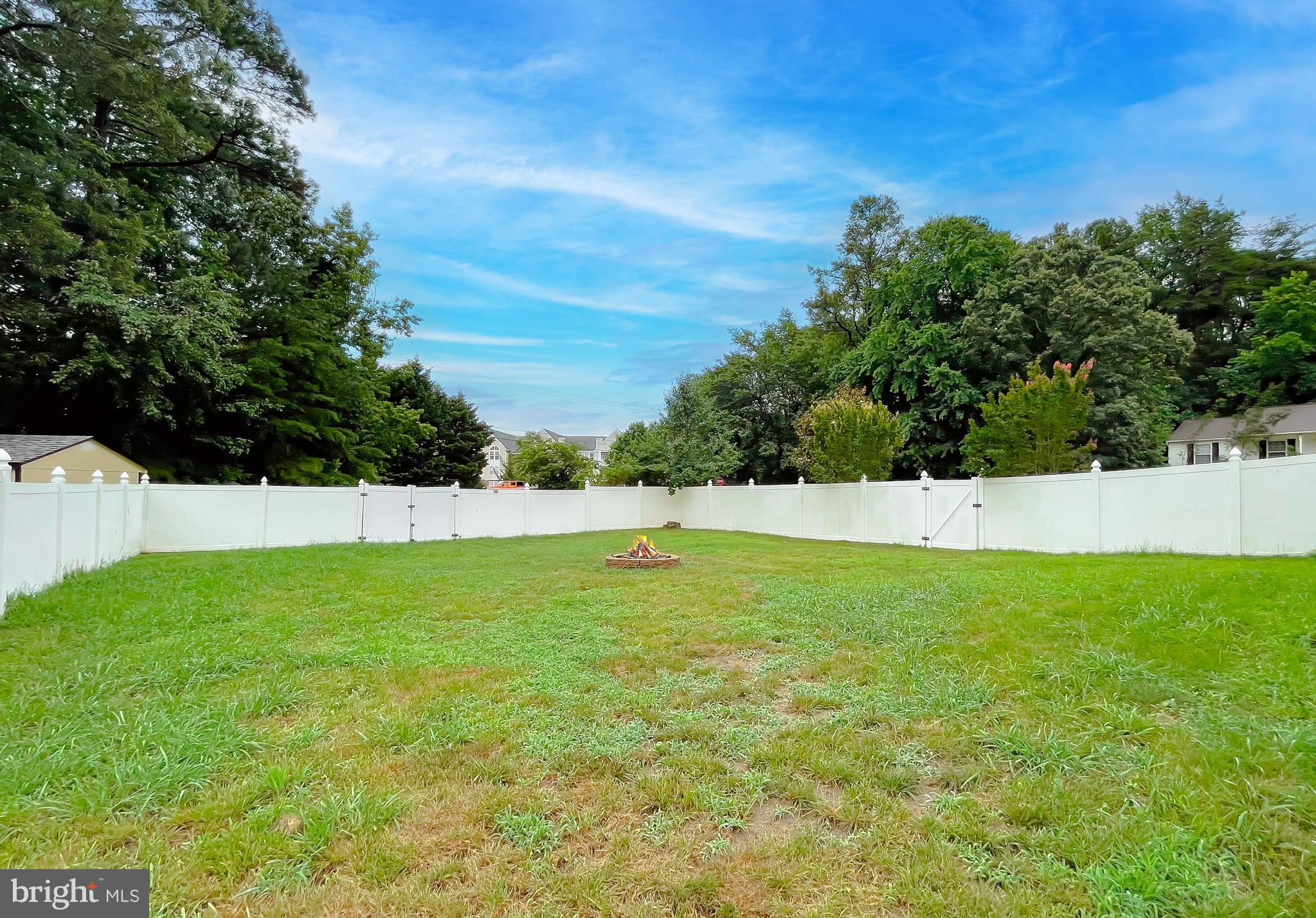 WILLOW WOODS - Residential