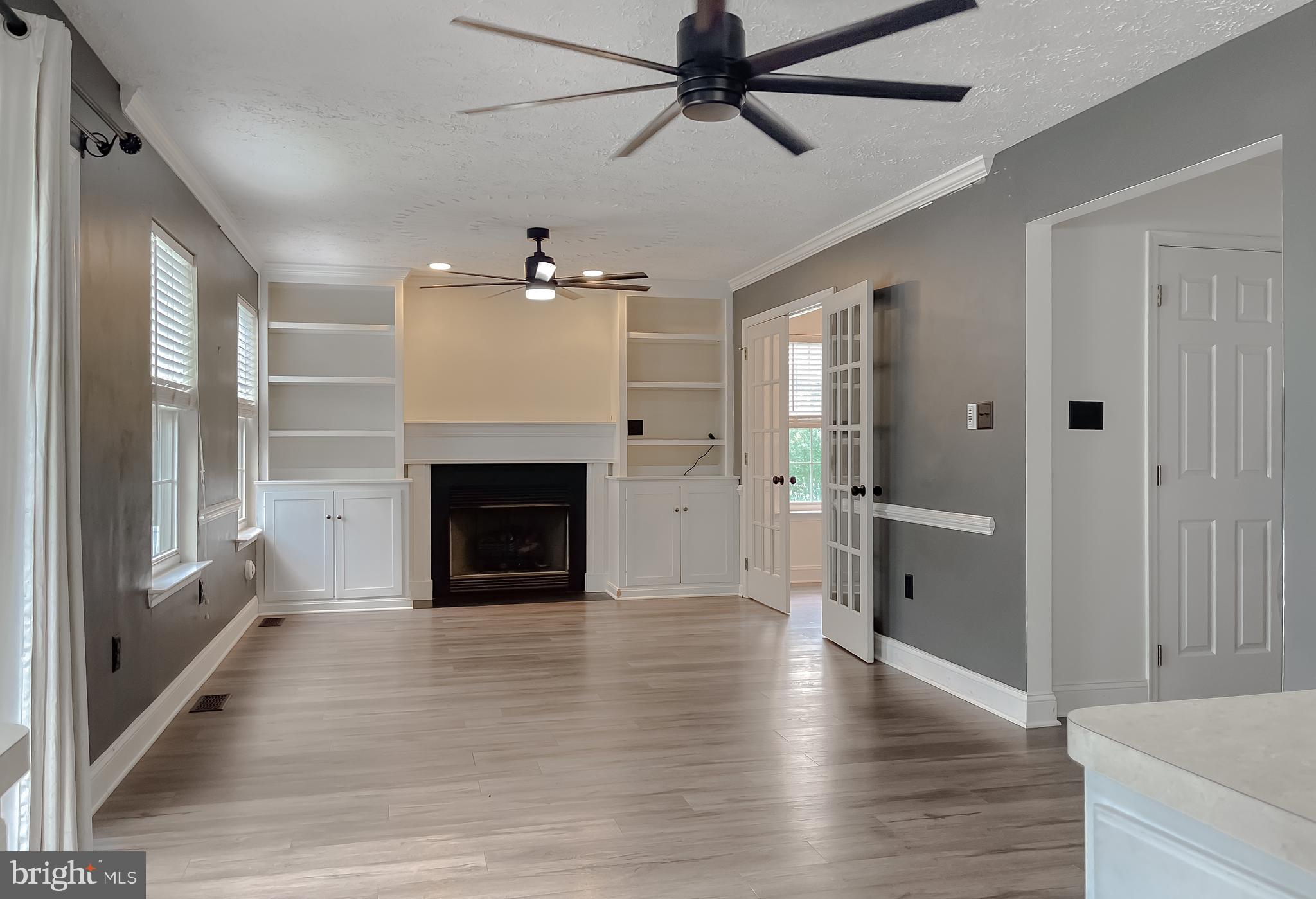 WILLOW WOODS - Residential