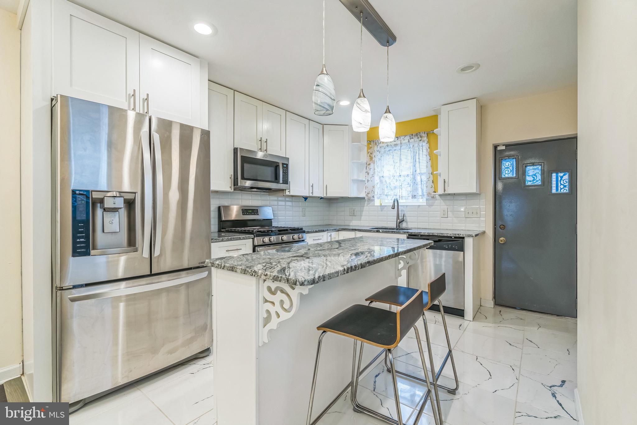 POINT BREEZE - Residential