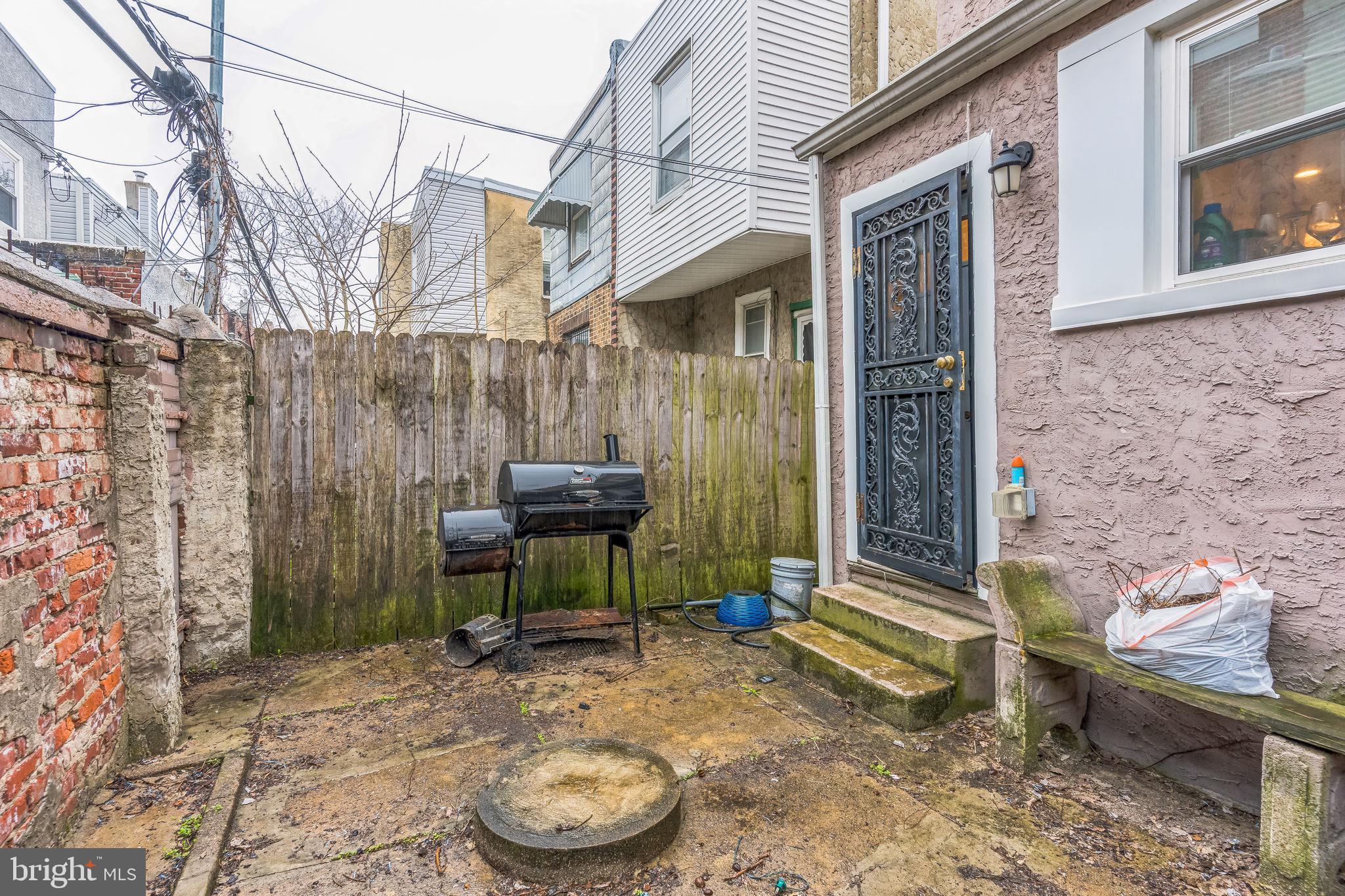 POINT BREEZE - Residential