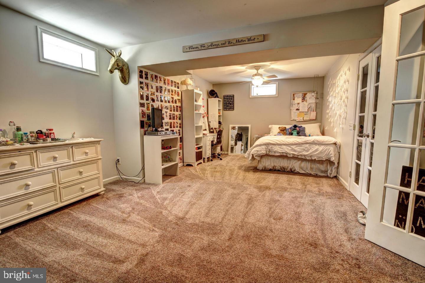 ASHBURN VILLAGE - Residential Lease