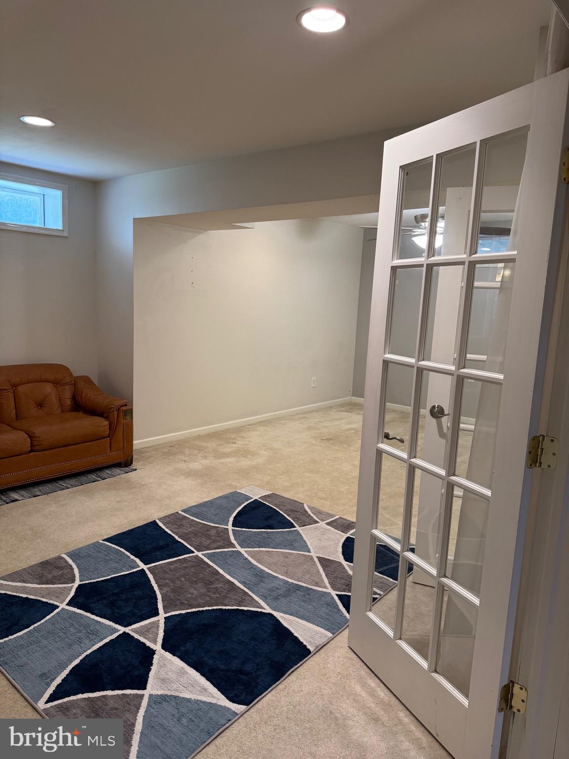 ASHBURN VILLAGE - Residential Lease