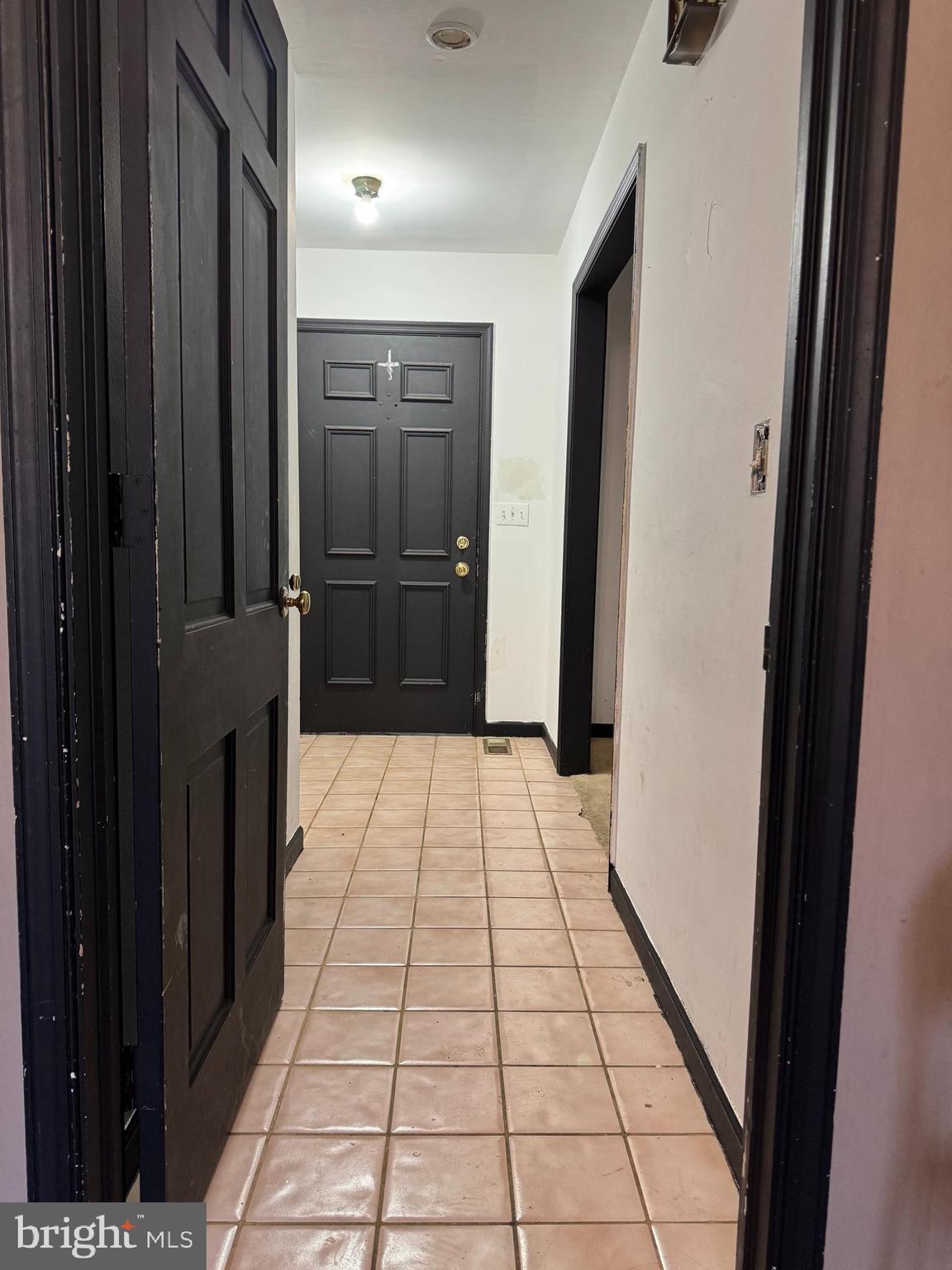 PEMBROKE HILLS - Residential