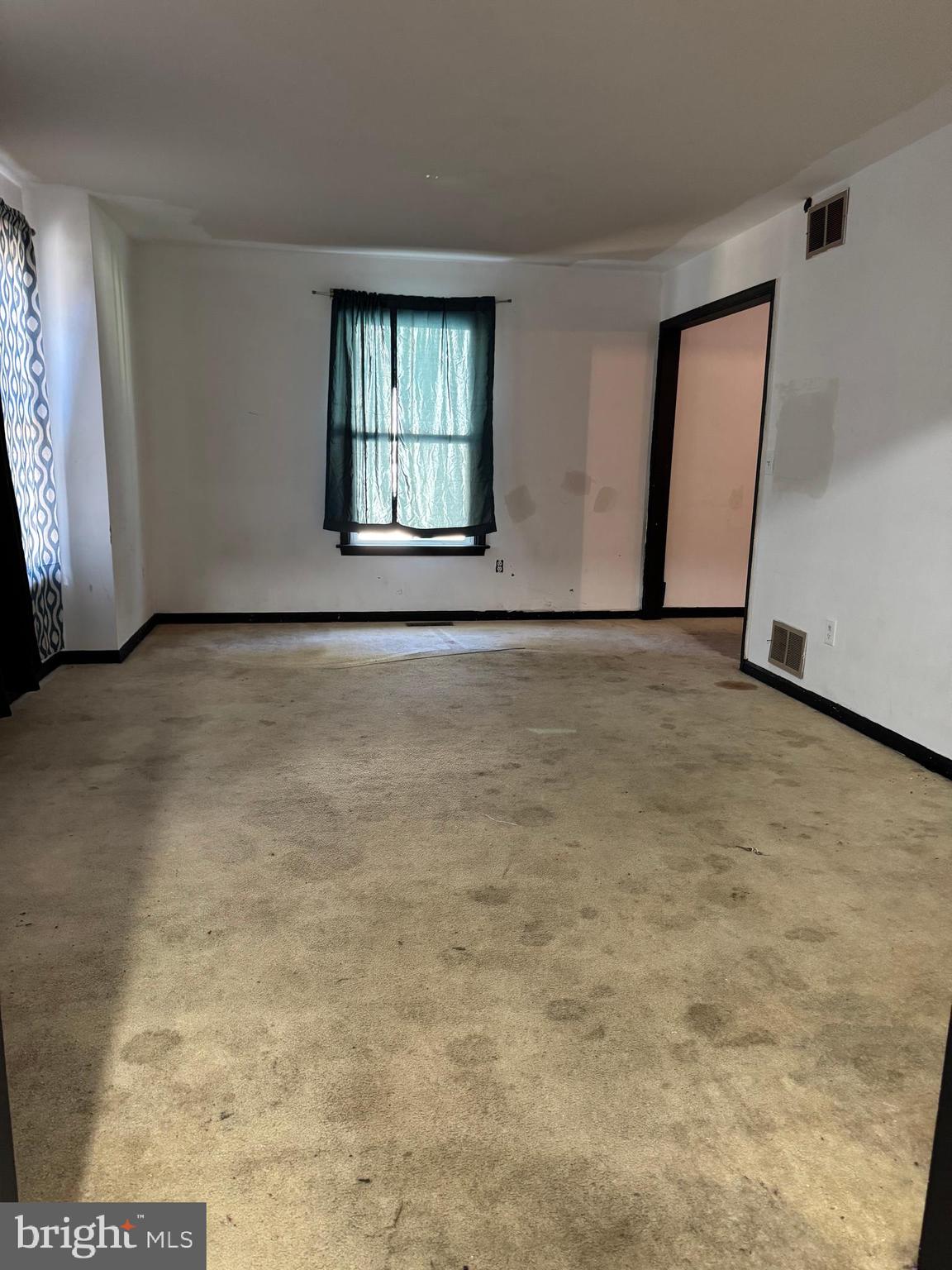 PEMBROKE HILLS - Residential