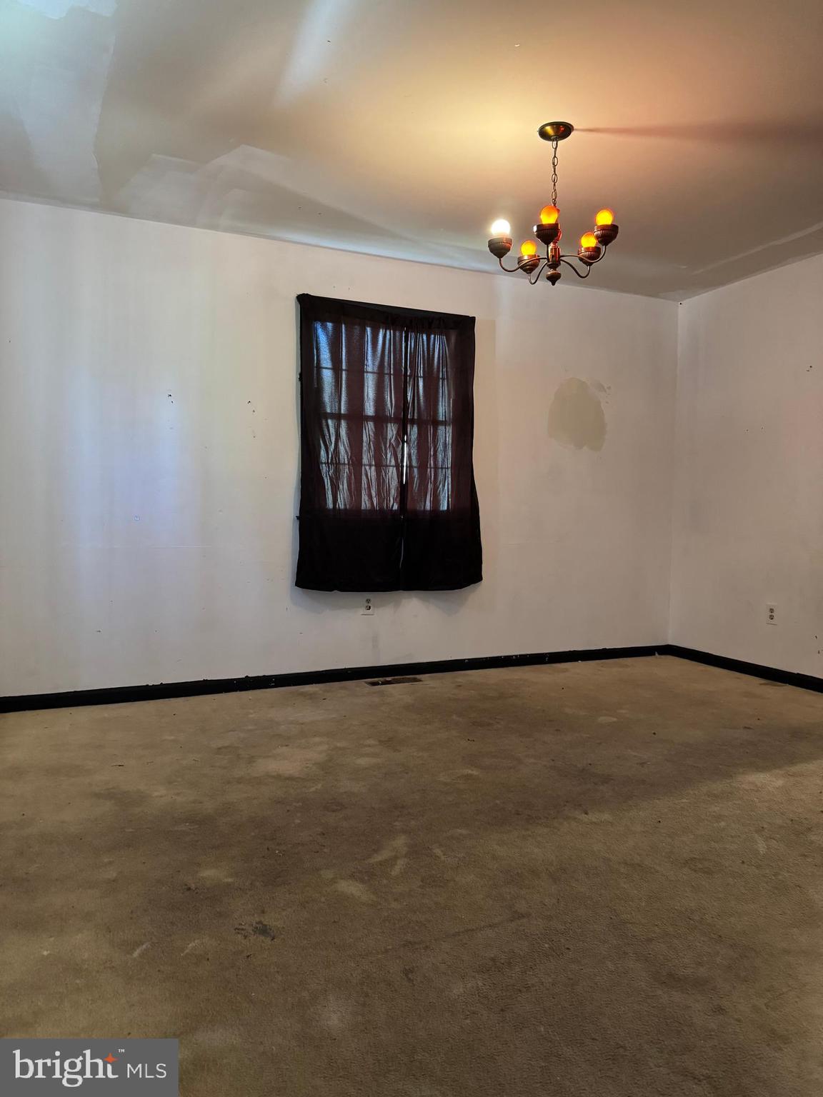 PEMBROKE HILLS - Residential