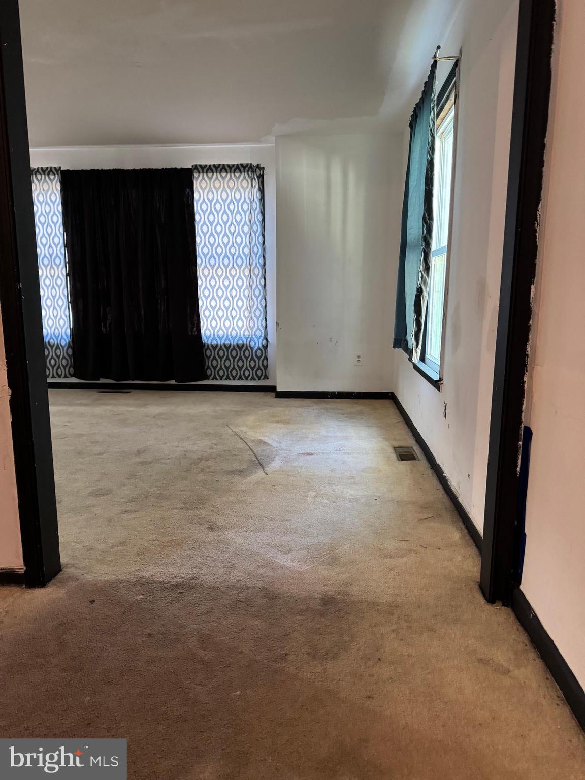 PEMBROKE HILLS - Residential