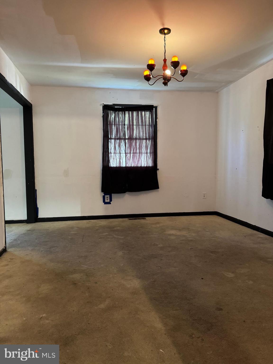 PEMBROKE HILLS - Residential