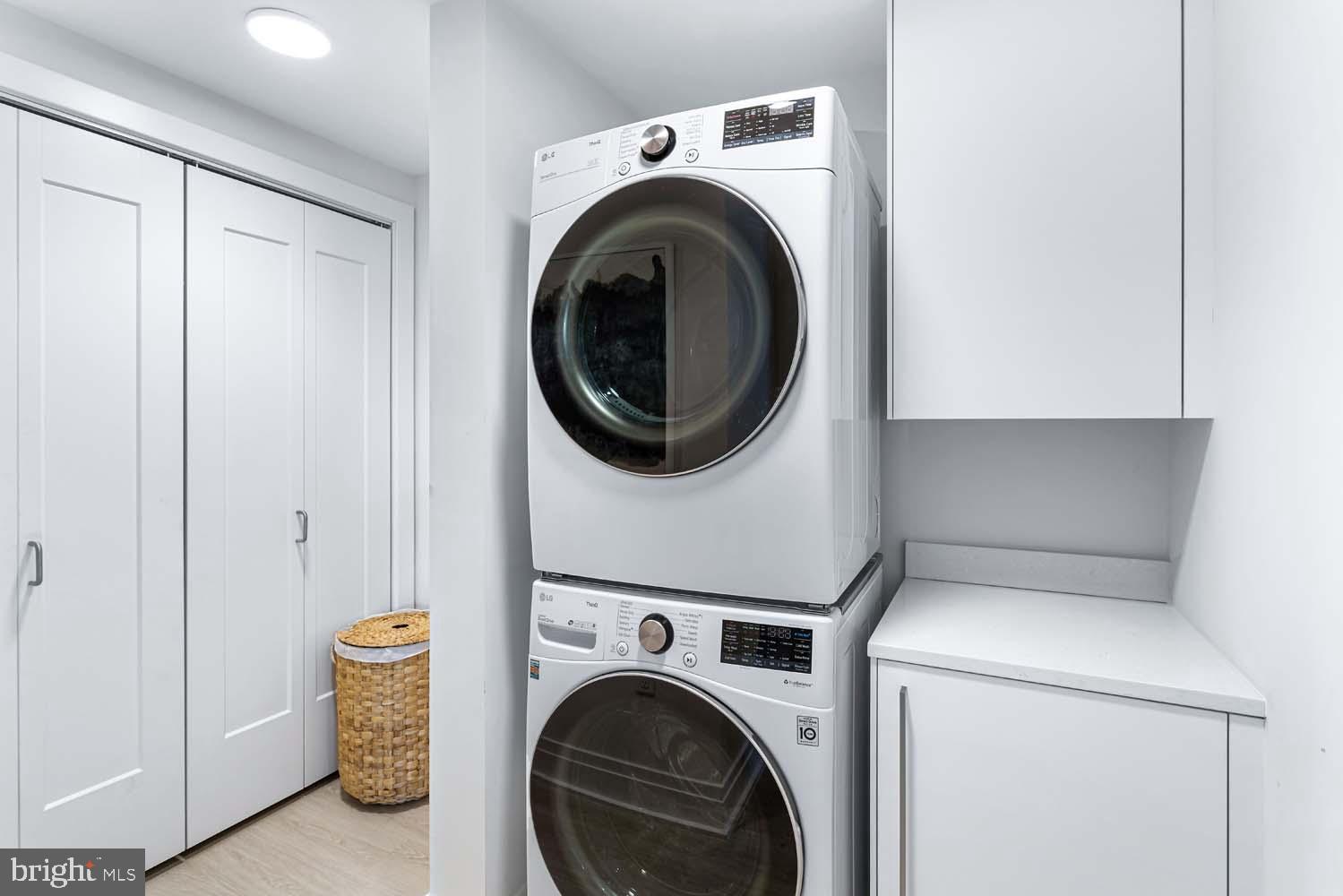 OLD TOWN ALEXANDRIA - Residential