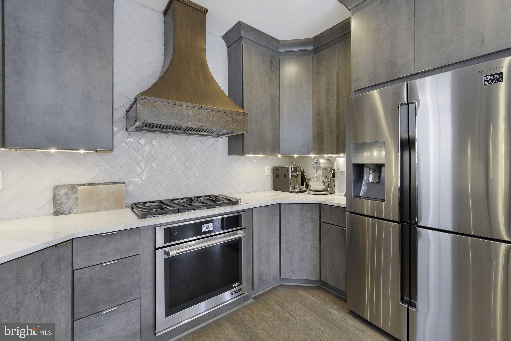 PENDERBROOK - Residential