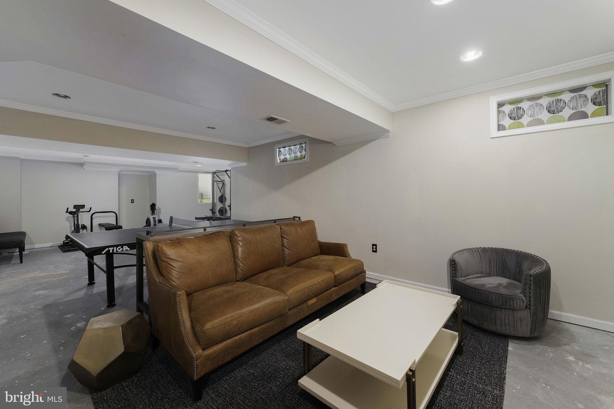 PENDERBROOK - Residential