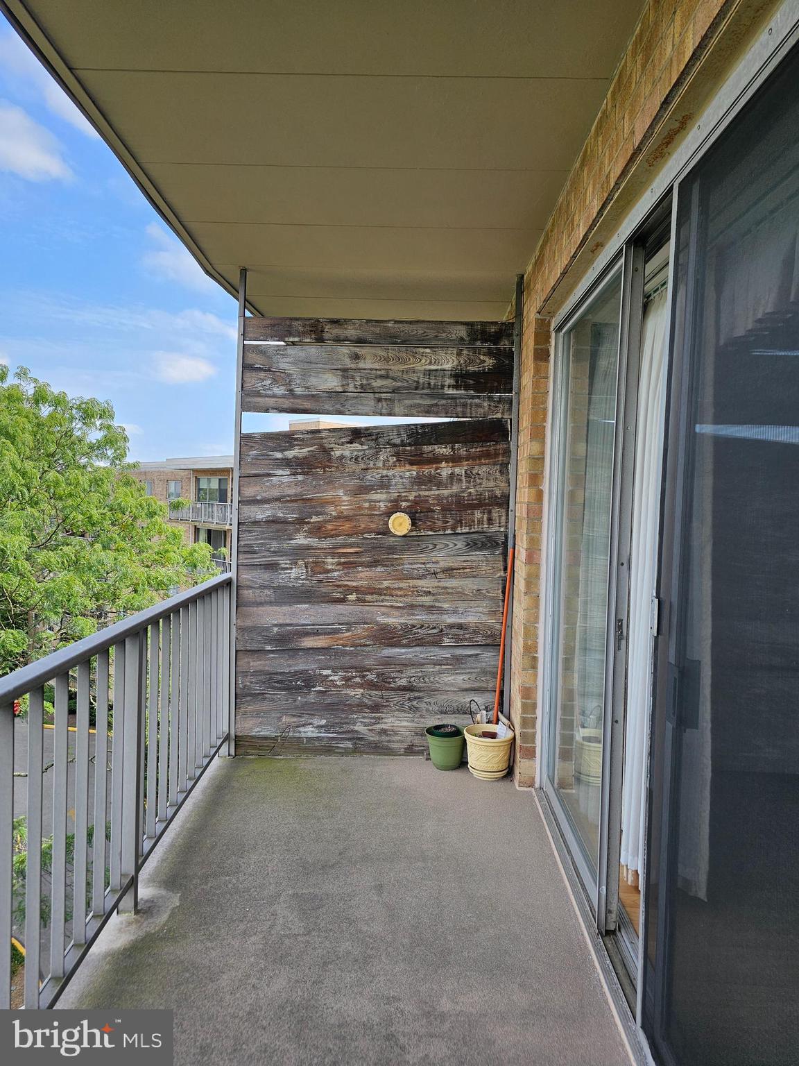 BEAVER HILL - Residential Lease