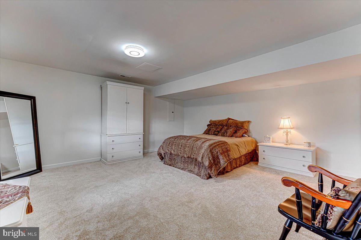 BROOKSIDE - Residential