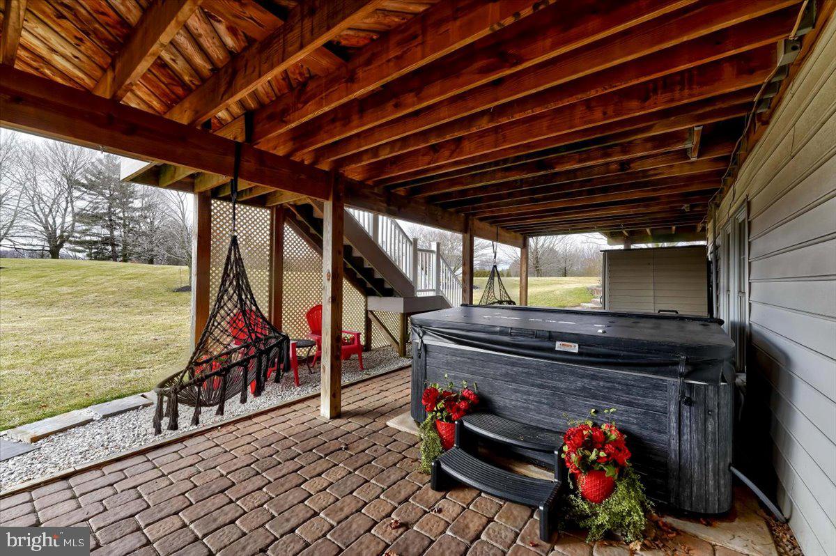 BROOKSIDE - Residential