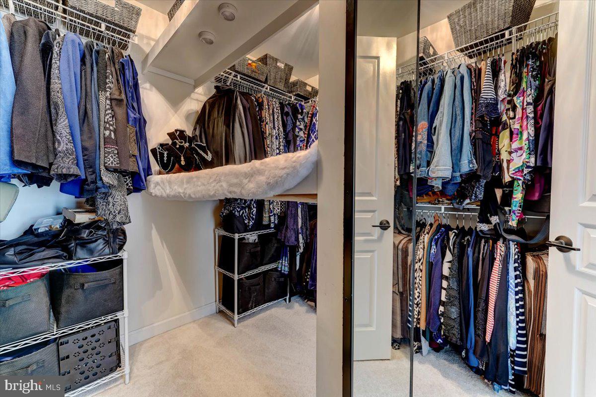 BROOKSIDE - Residential