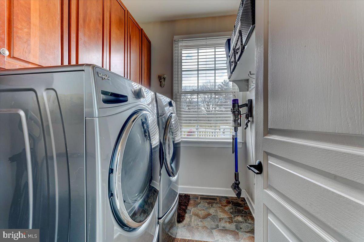 BROOKSIDE - Residential