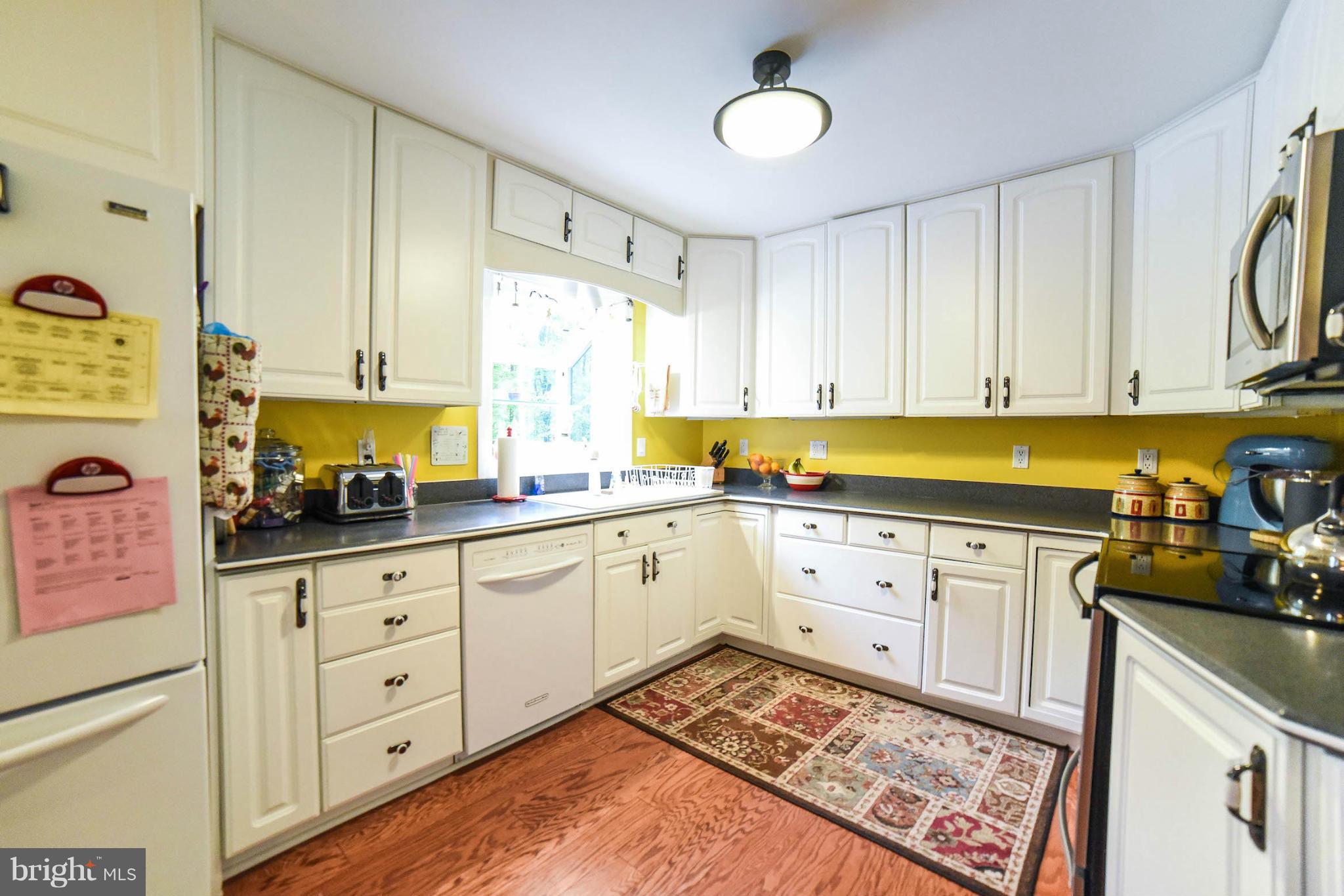 BEVERLY ESTATES - Residential