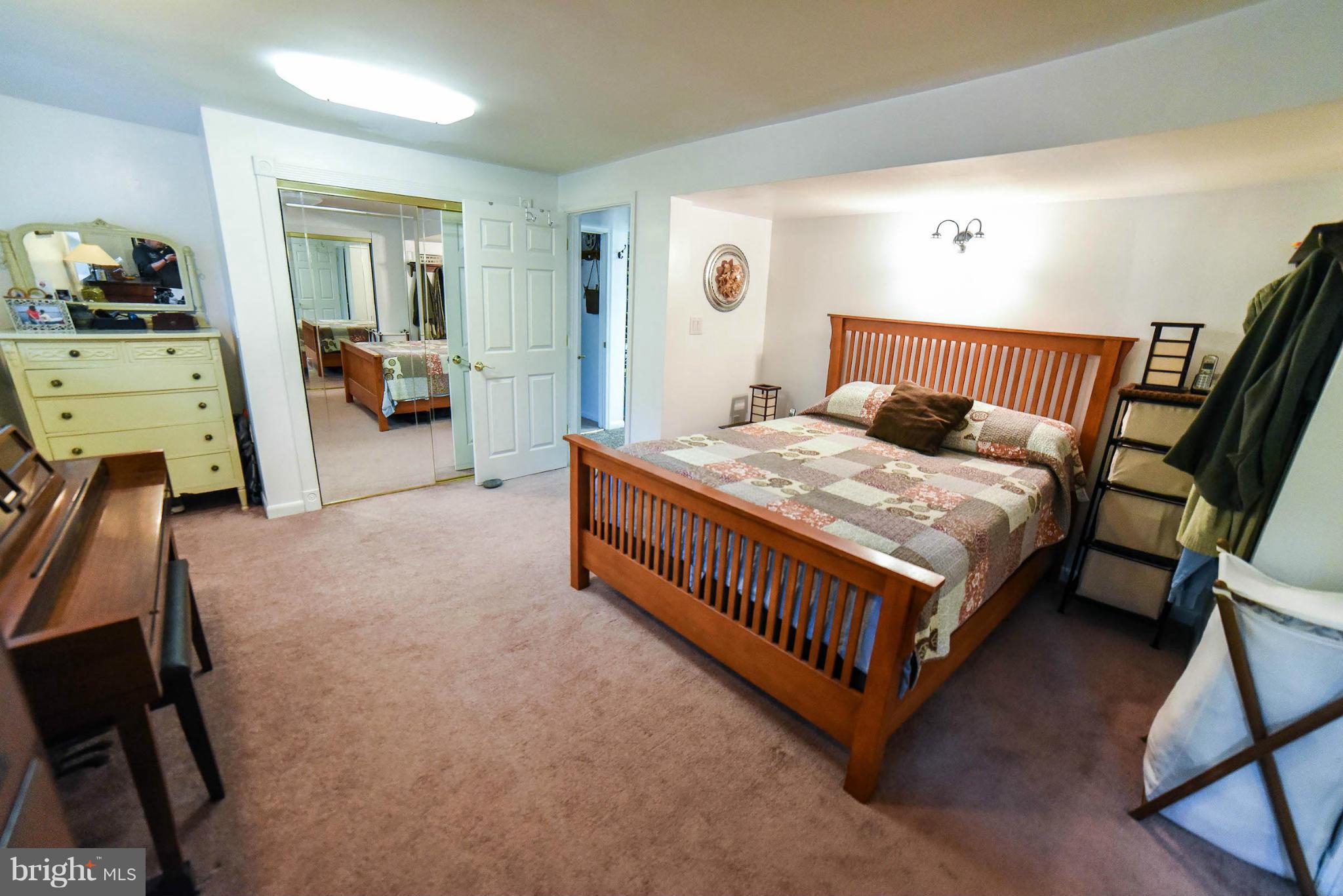 BEVERLY ESTATES - Residential