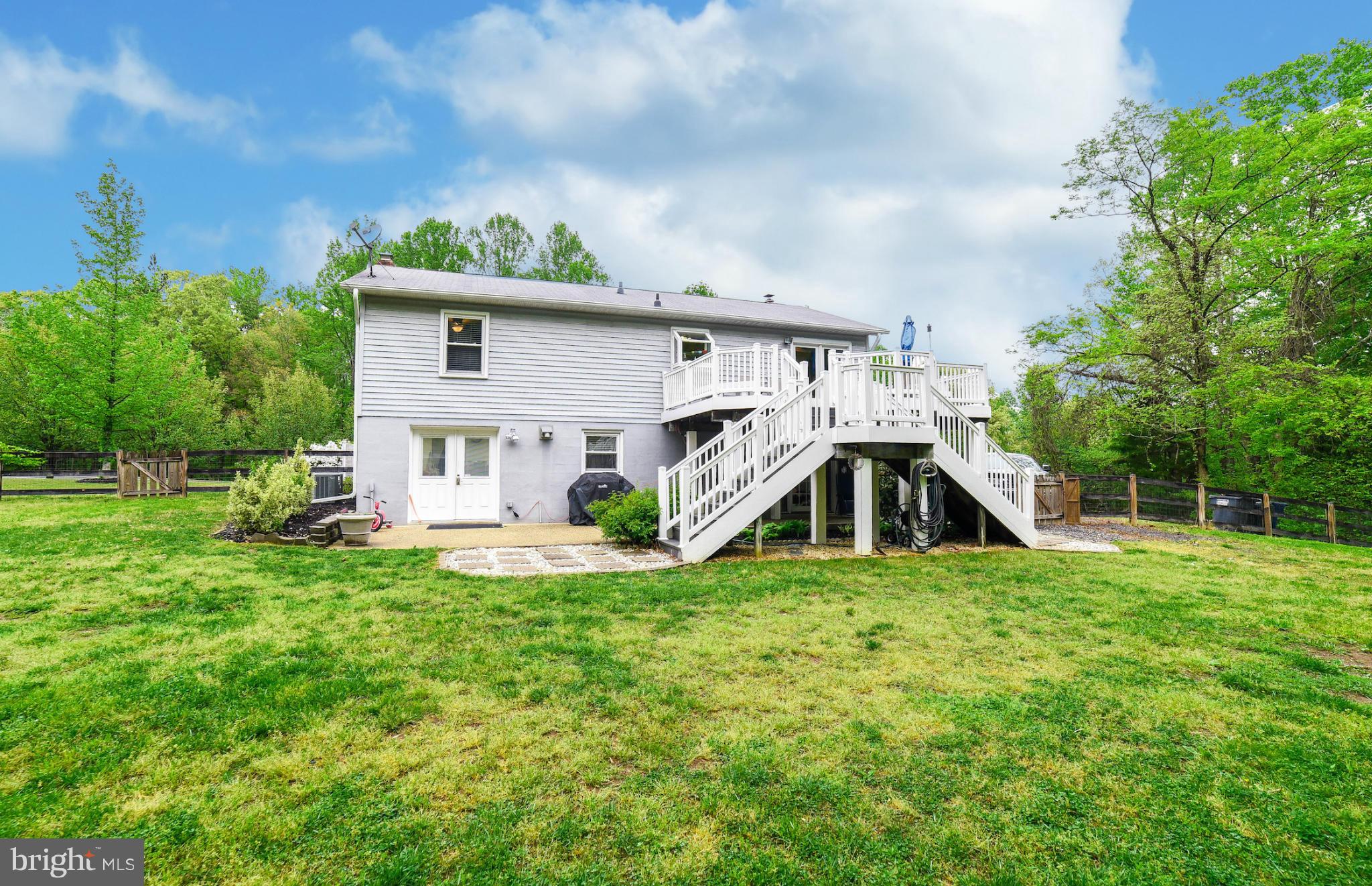 BEVERLY ESTATES - Residential