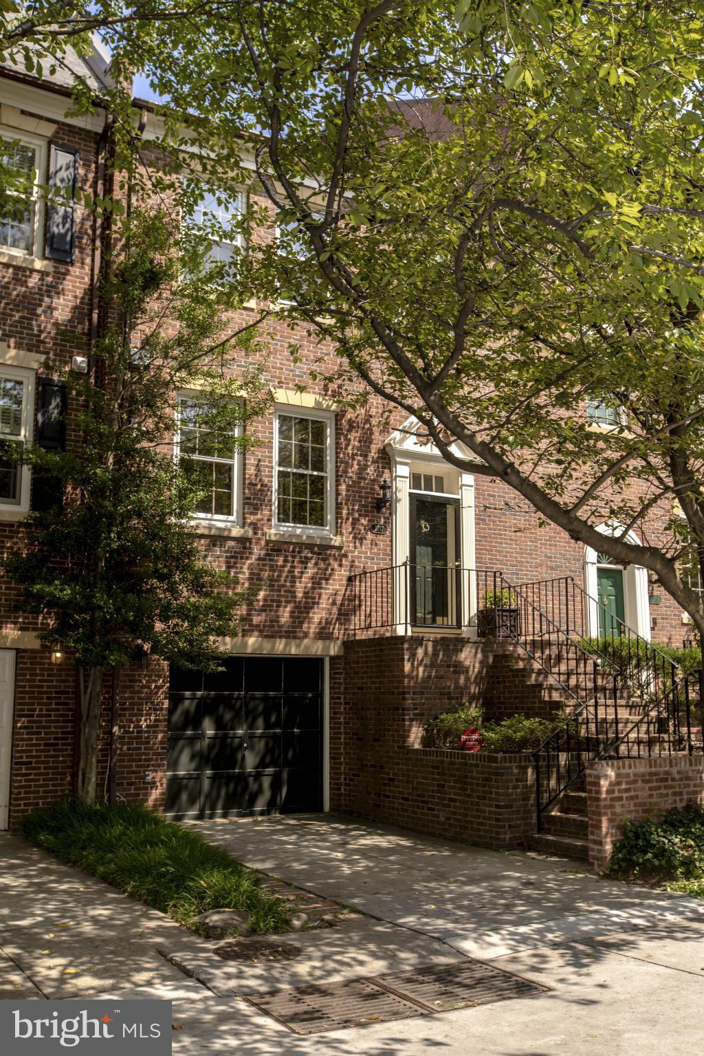 NEW LISTING AT THE CLOISTERS! FANTASTIC TH IN COVETED CORNER OF GEORGETOWN....RENOVATED EAT-IN KITCHEN AND BATHROOMS, TWO MASTER BRs 'UP', SKYLIGHT FOR ADDED NATURAL LIGHT, EXPANSIVE LR AND DR, VERSATILE LL WITH FULL BATHROOM, LARGE FAMILY RM, ATTACHED GARAGE, AND GARDEN/TERRACE ACCESS! NEW HVAC (2013) AND ROOF (2010)...OPEN SUN 8/10 2-4PM