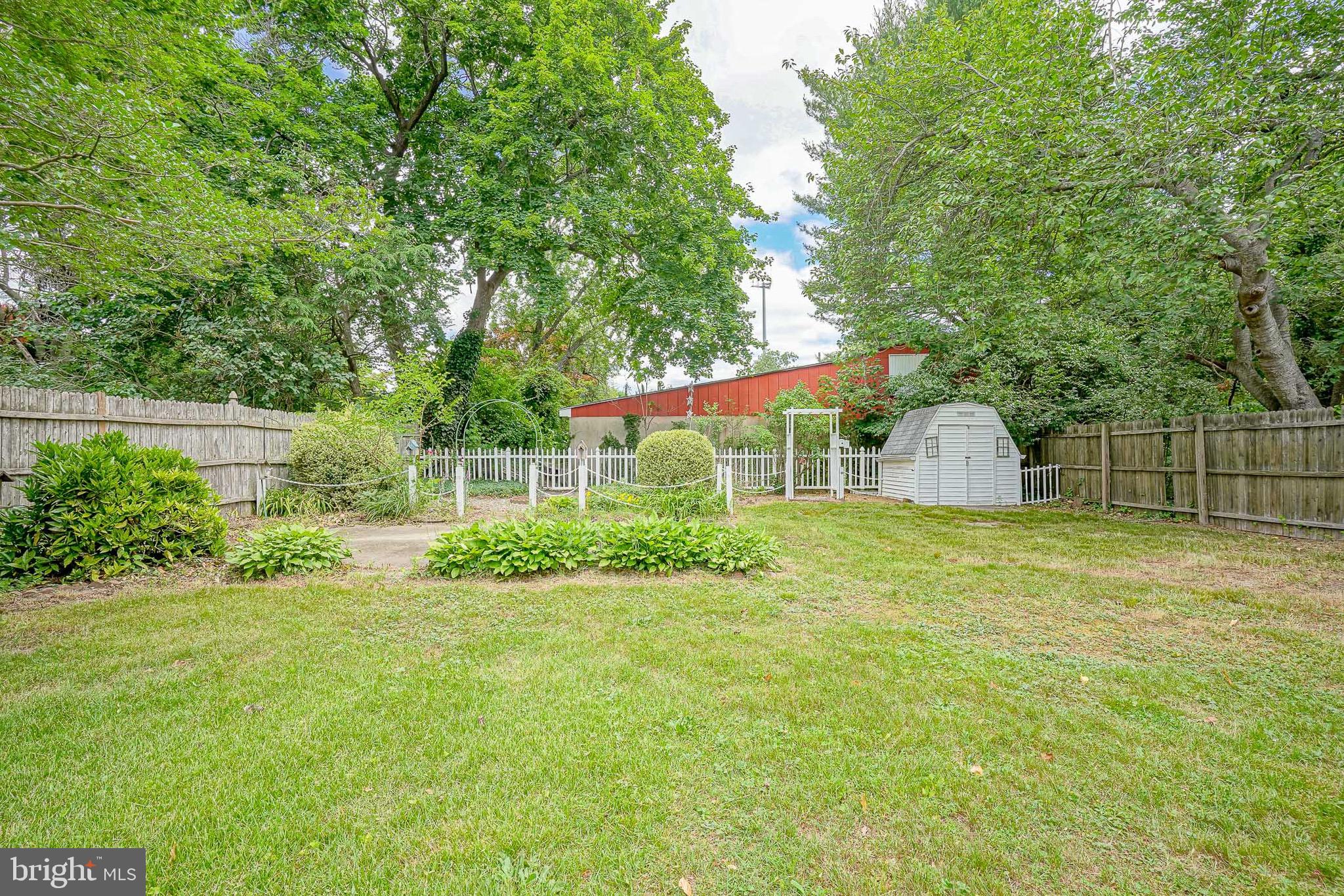 111 UNIVERSITY BOULEVARD