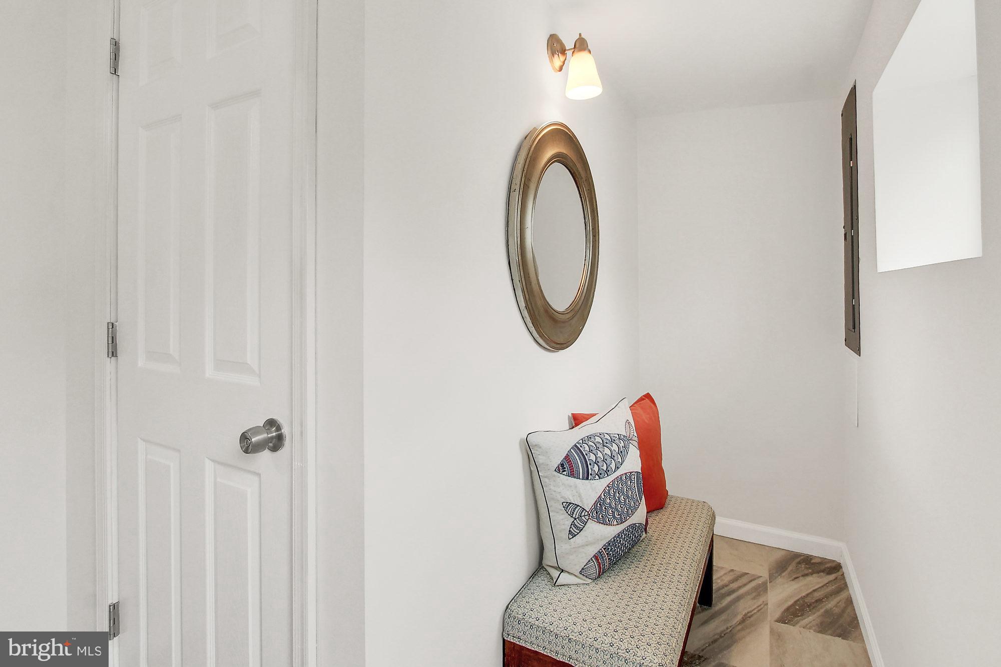 RIVERSIDE - Residential Lease