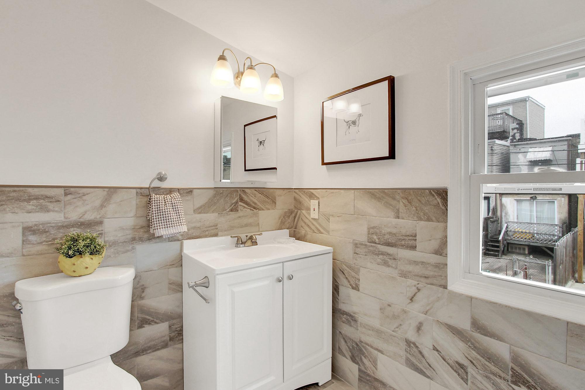 RIVERSIDE - Residential Lease