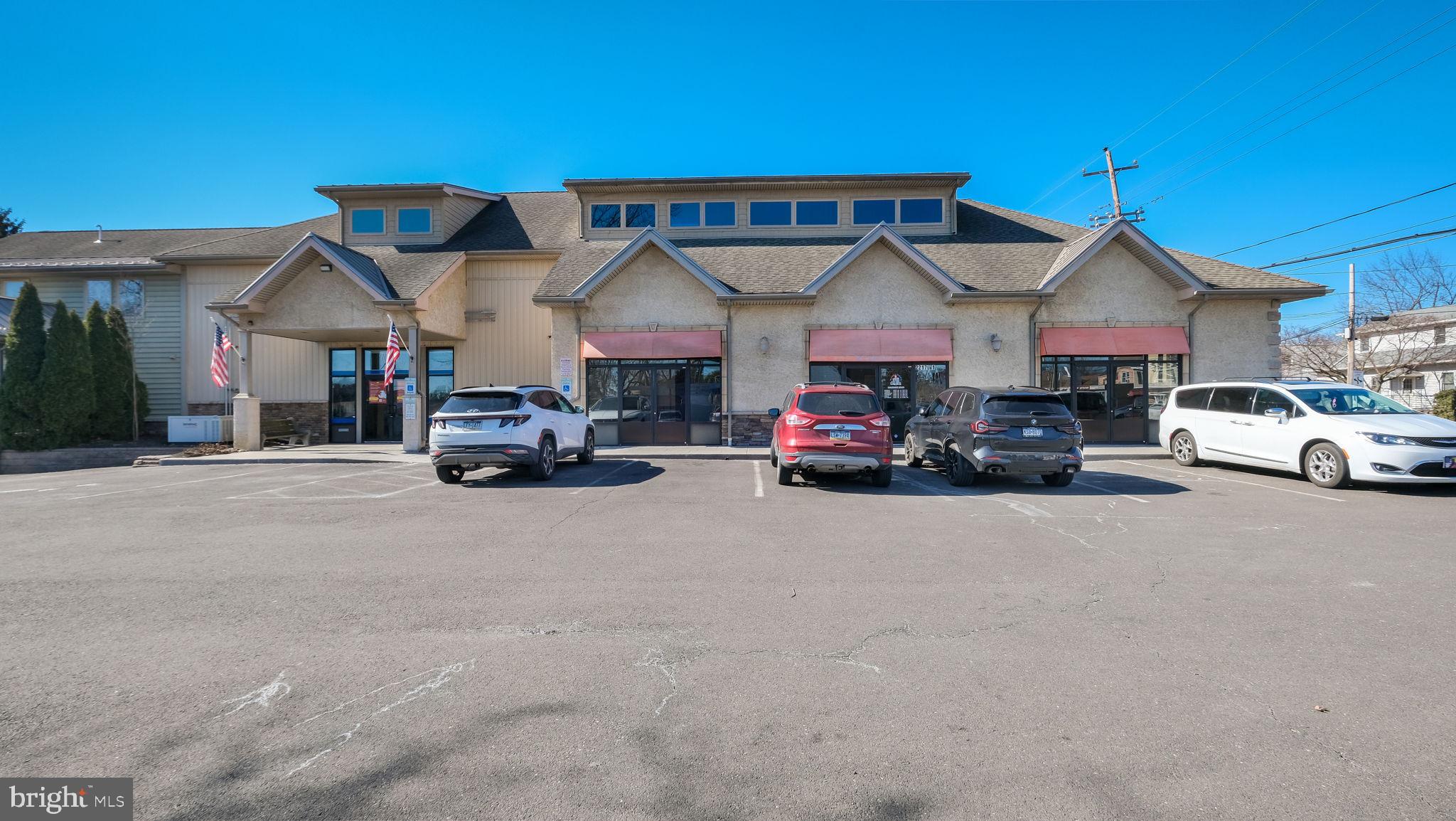 000 - Commercial Lease