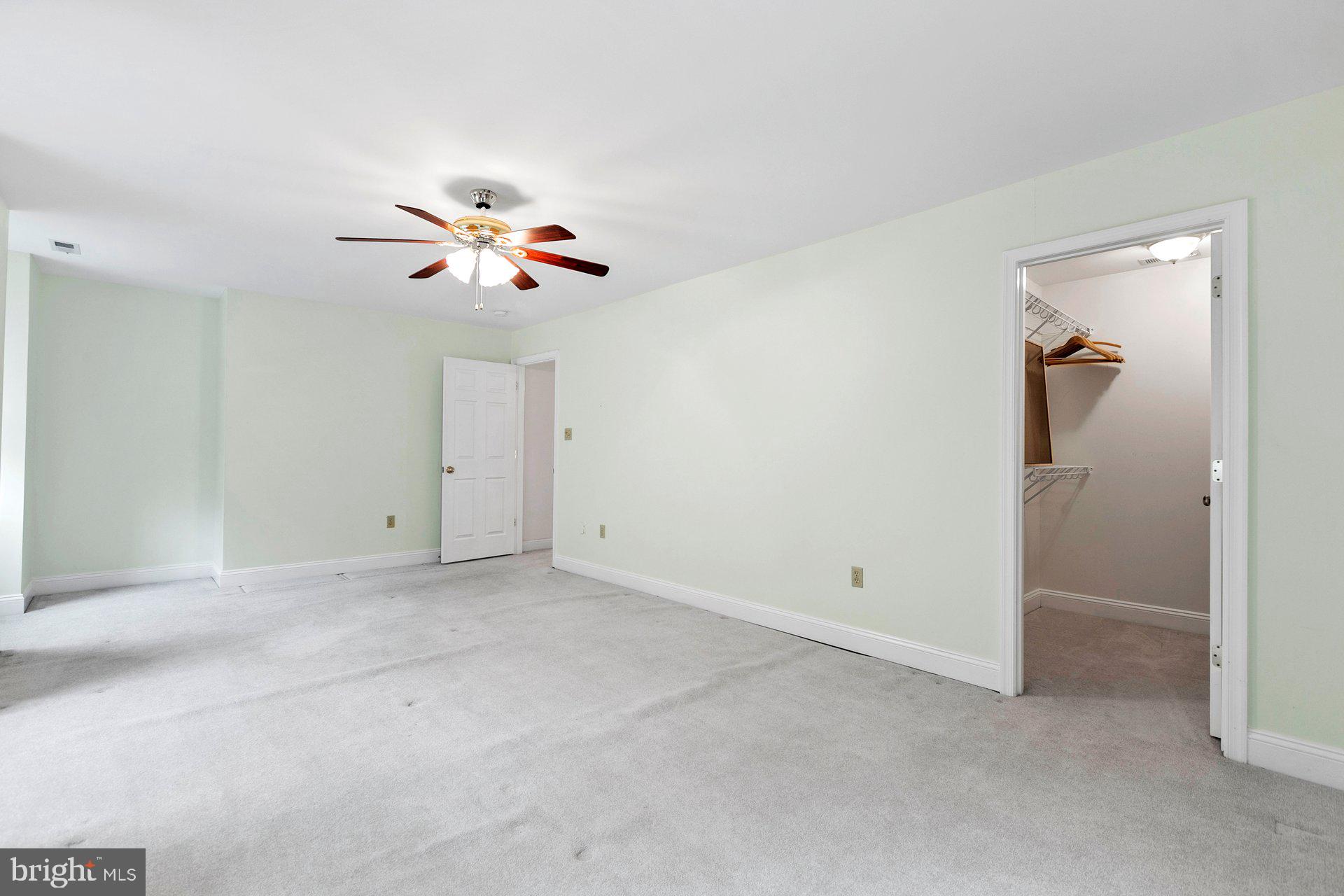 COLONIAL ESTATES - Residential