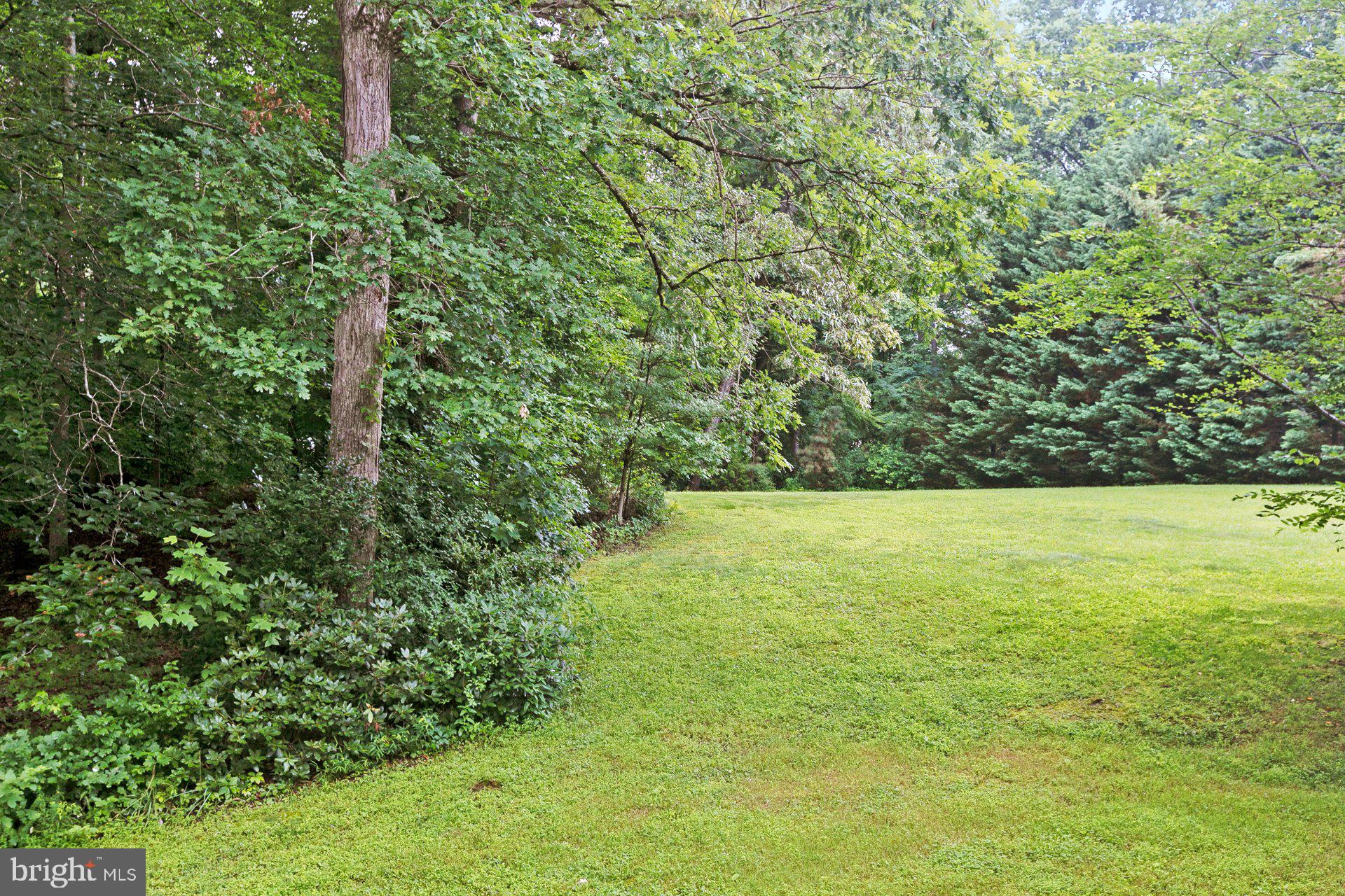 COLONIAL ESTATES - Residential