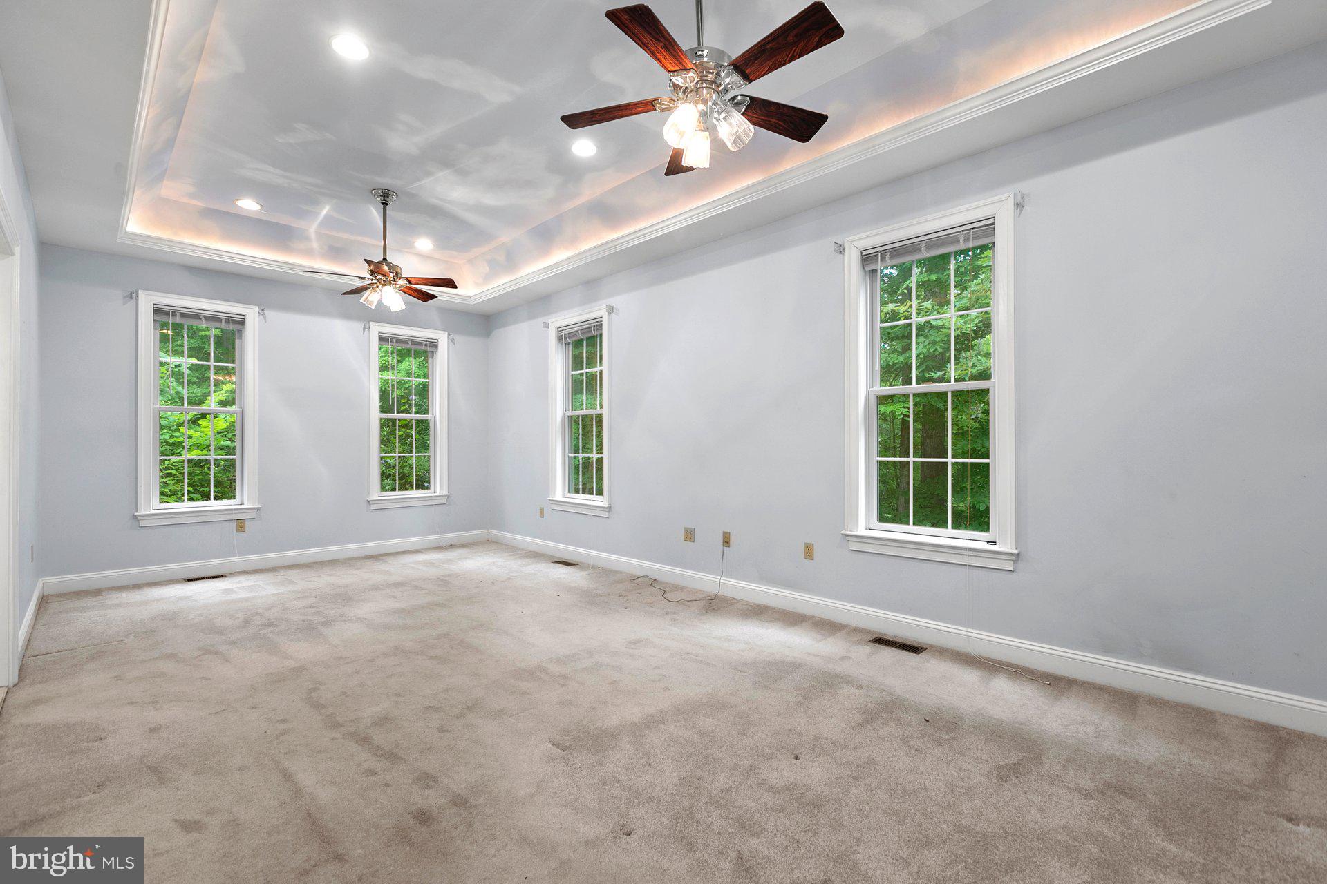 COLONIAL ESTATES - Residential