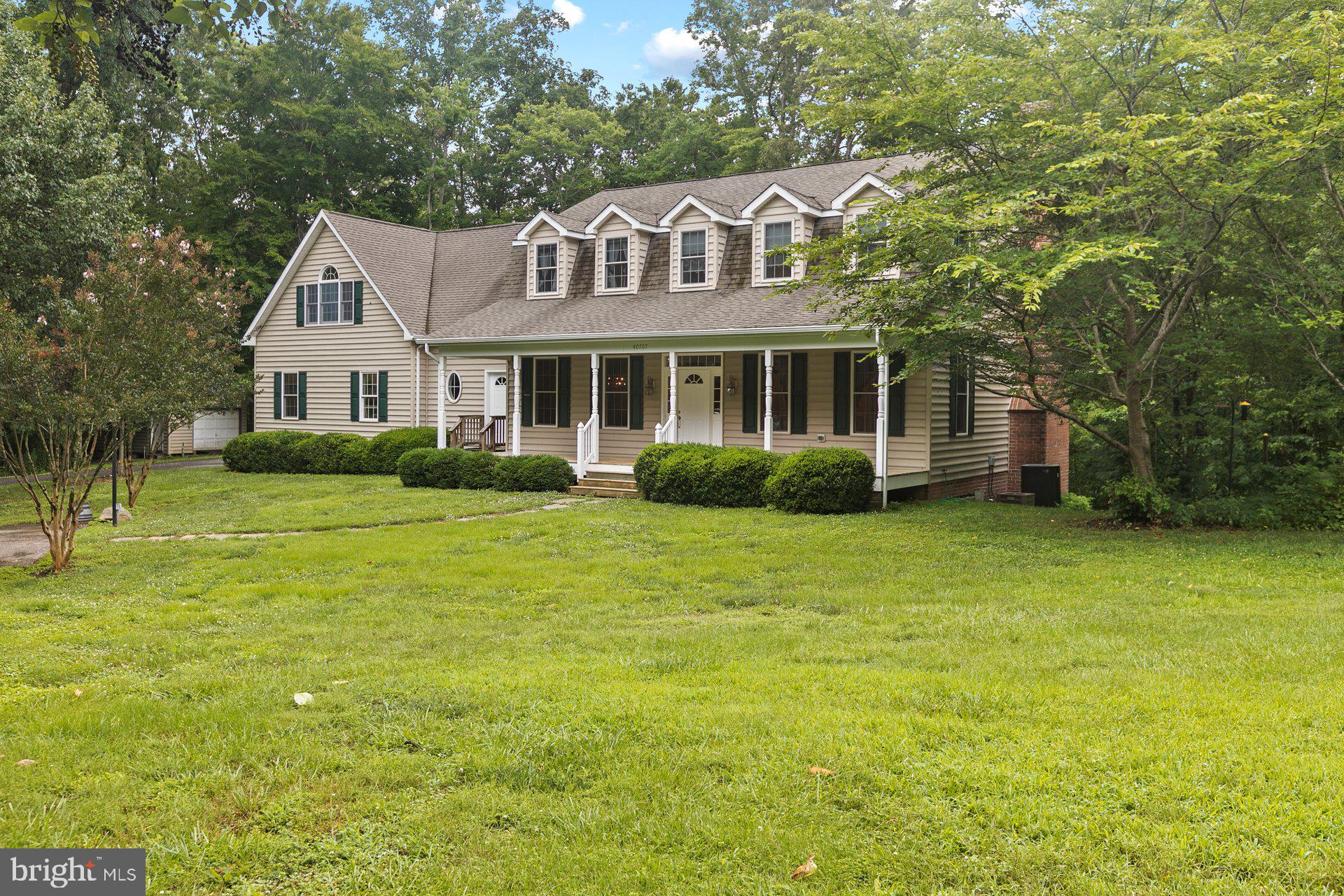 COLONIAL ESTATES - Residential