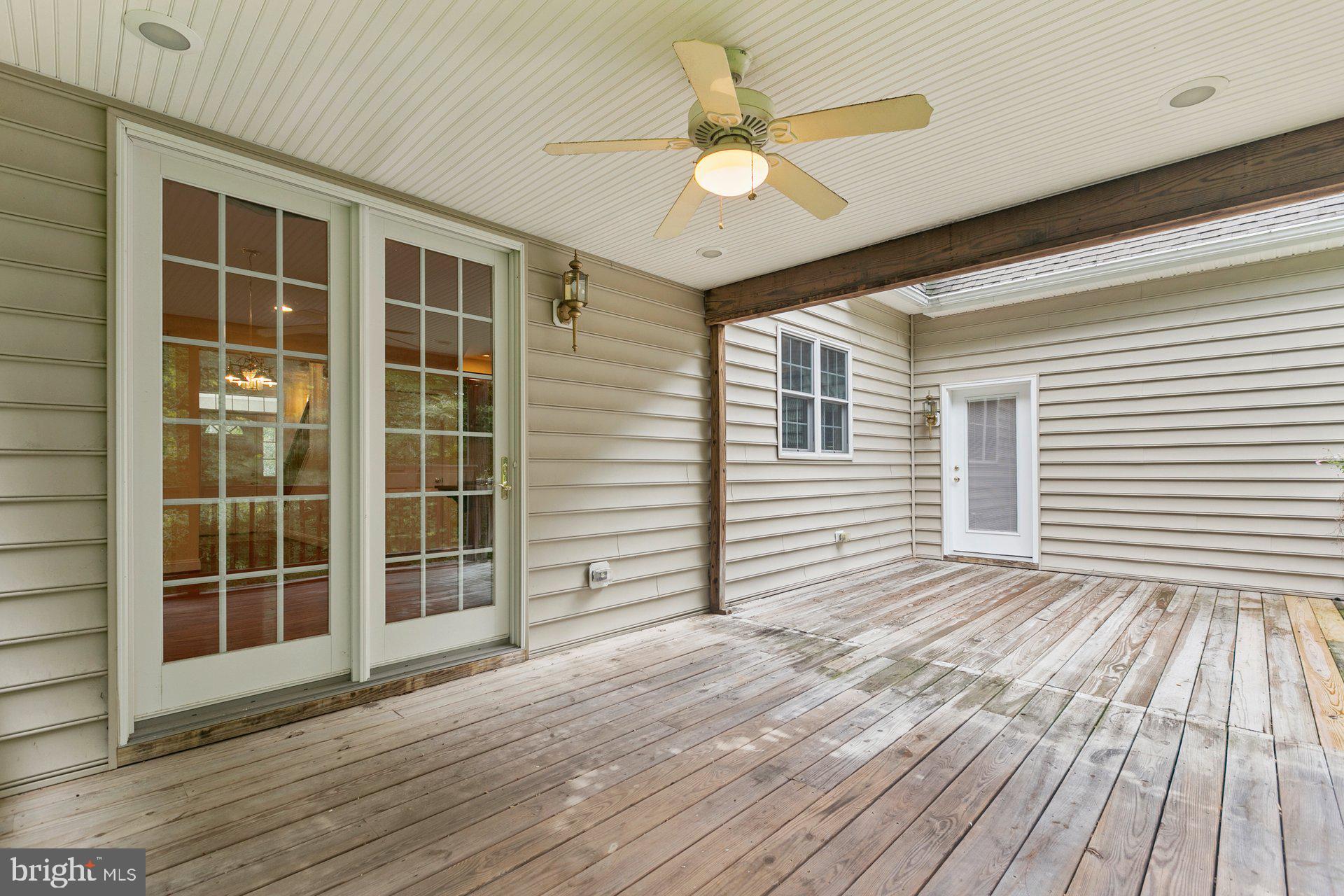 COLONIAL ESTATES - Residential