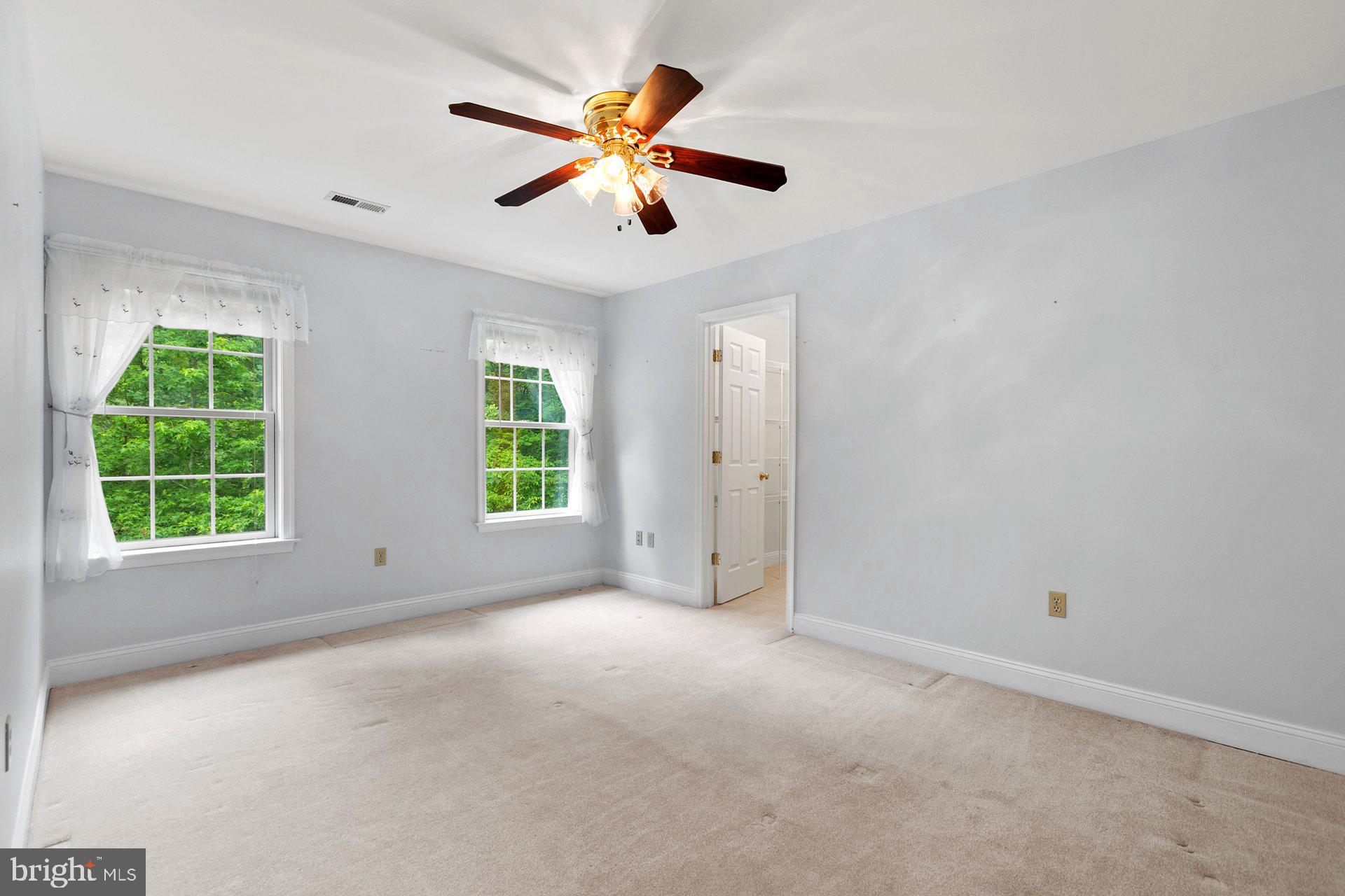 COLONIAL ESTATES - Residential