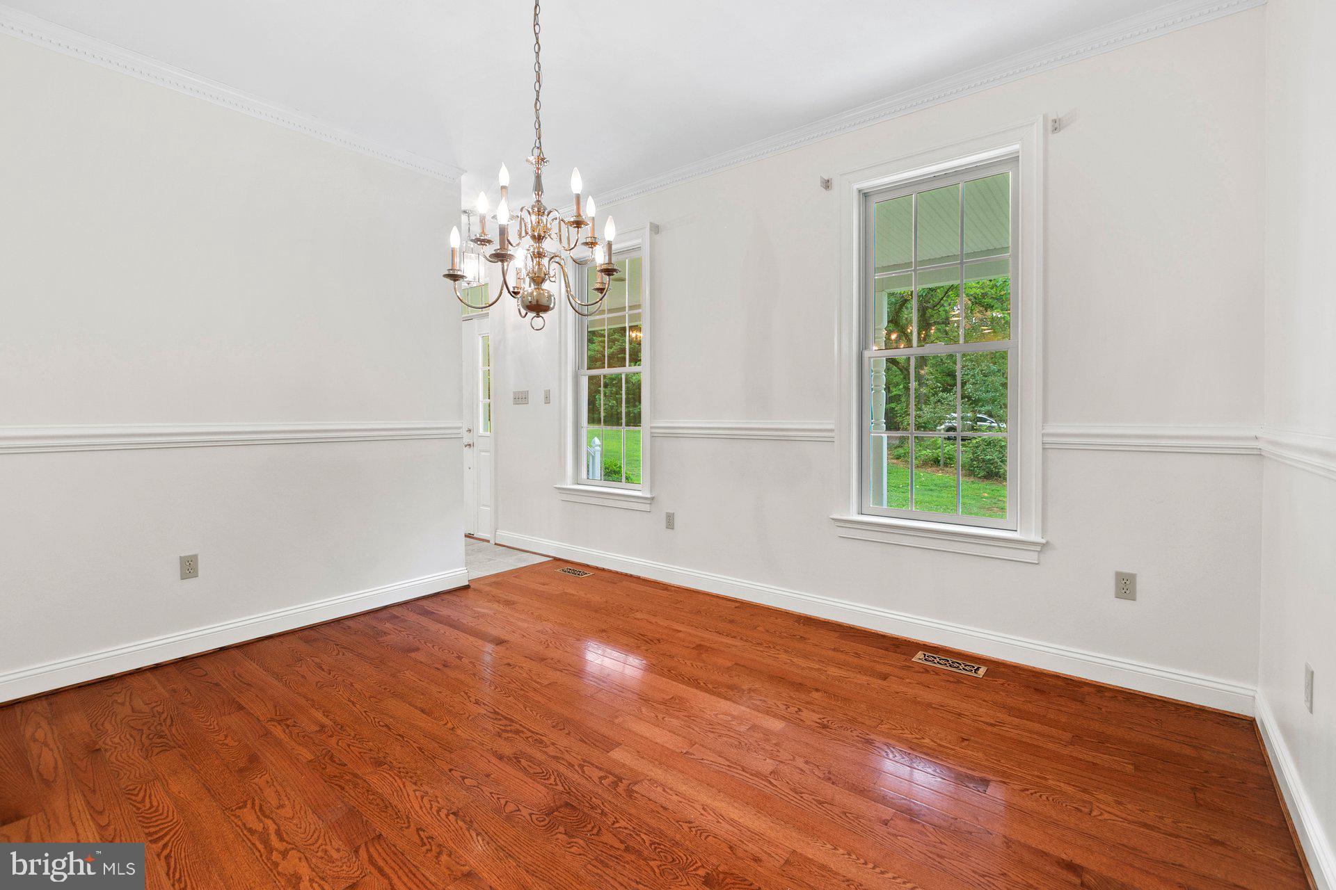 COLONIAL ESTATES - Residential