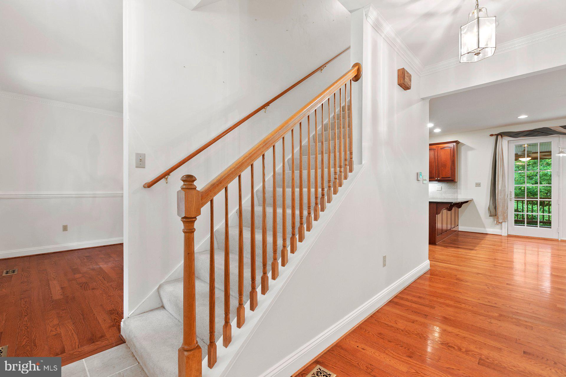 COLONIAL ESTATES - Residential