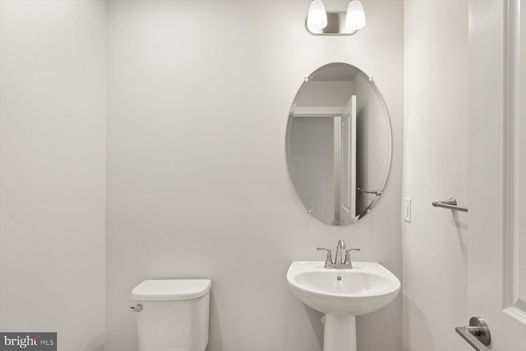 THE GRANARY AT DRAPER FARM - Residential