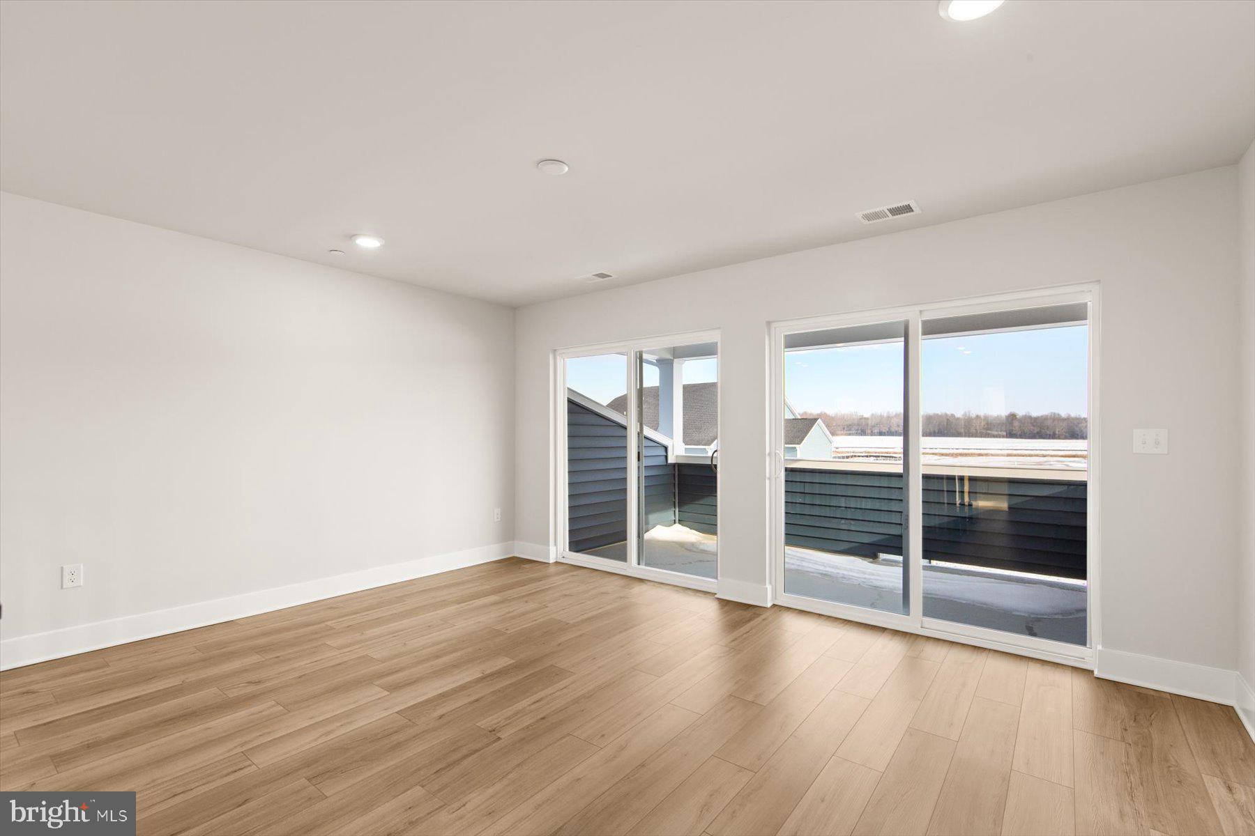 THE GRANARY AT DRAPER FARM - Residential