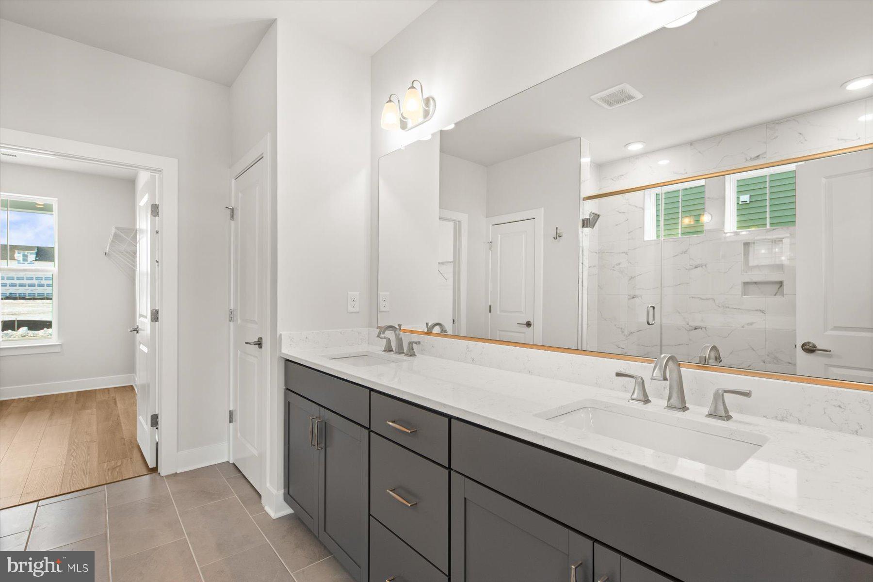 THE GRANARY AT DRAPER FARM - Residential